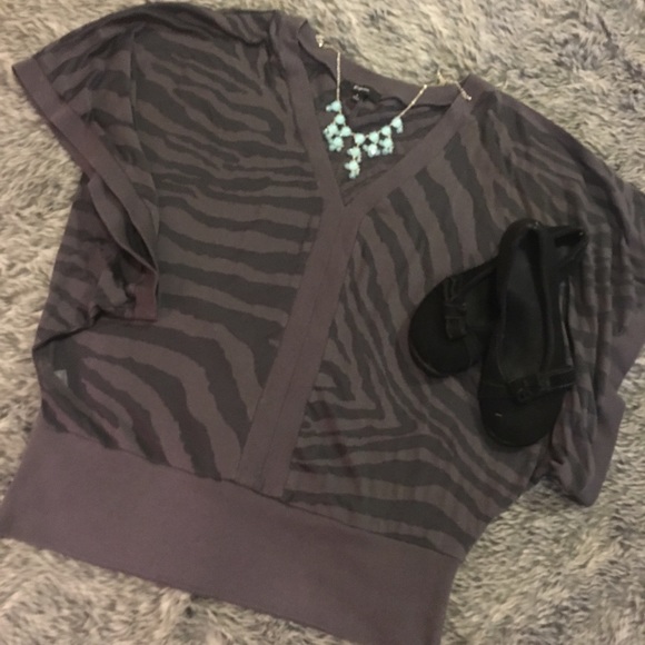 Express Tops - ♦️2 for $10♦️ Express Batwing Top